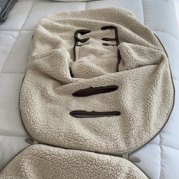 JJ Cole  Original Bundle Me car seat blanket - Picture 7 of 8
